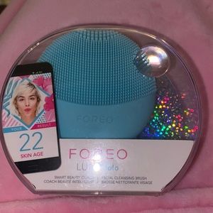FOREO  LUNA Face massager